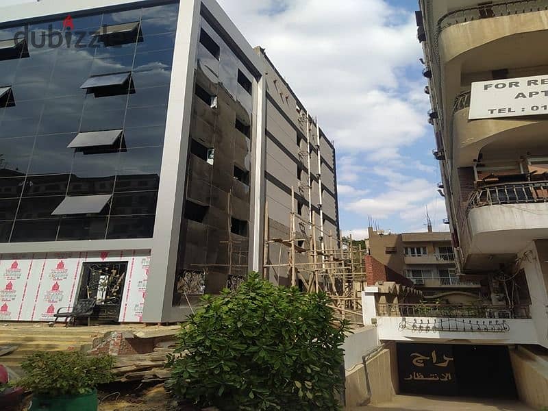 For sale, a completely administrative building, 450 square meters, ground floor and fifth floor in Maadi, the location is very special, at a price for 11