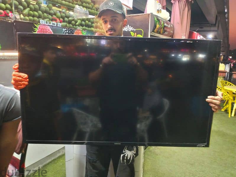 شاشه سامسونج سمارت 40" full hd flat smart tv j5200 series 5 2