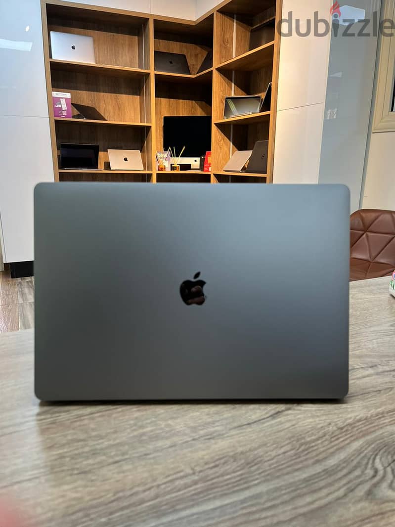 Macbook Pro 16 inch 2019 1