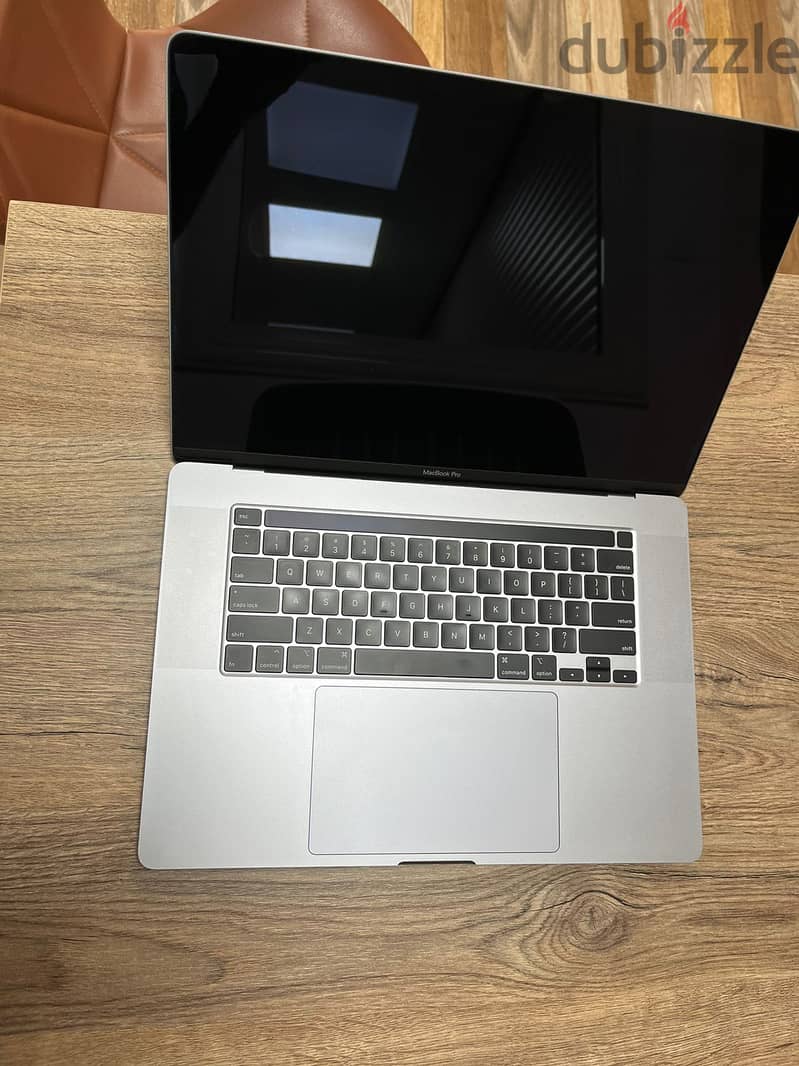 Macbook Pro 16 inch 2019 4