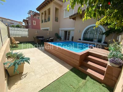 Townhouse classic for sale  with pool Fully finished  Hyde Park New Cairo Compound