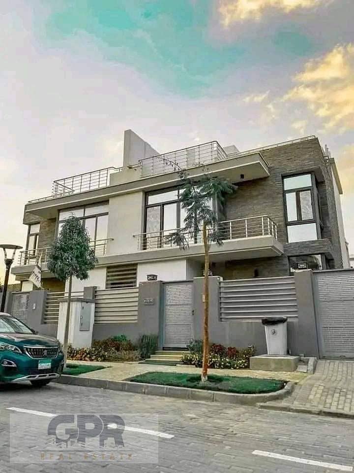 garden 3bed apartment on thawra street front of airport gate in taj city new cairo 8