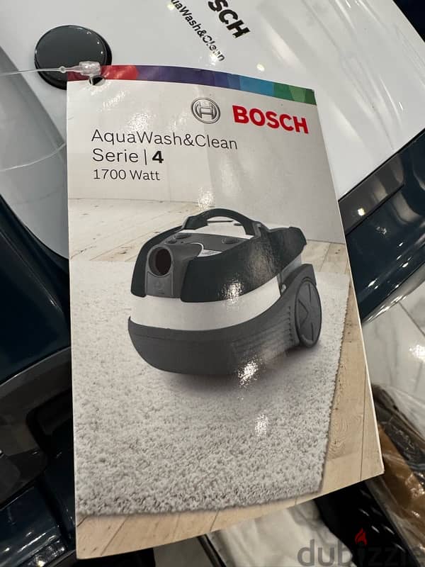 Bosch Series 4 Wet & Dry Vacuum 1