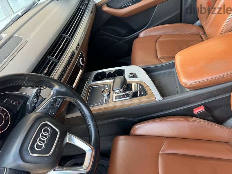 Audi Q7 2019 5