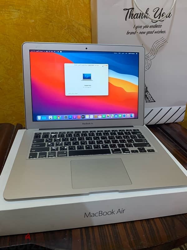 ‏Mac book Air 2015 استعمال خفيف مشترى من امريكا  وبجميع اغراضه 5