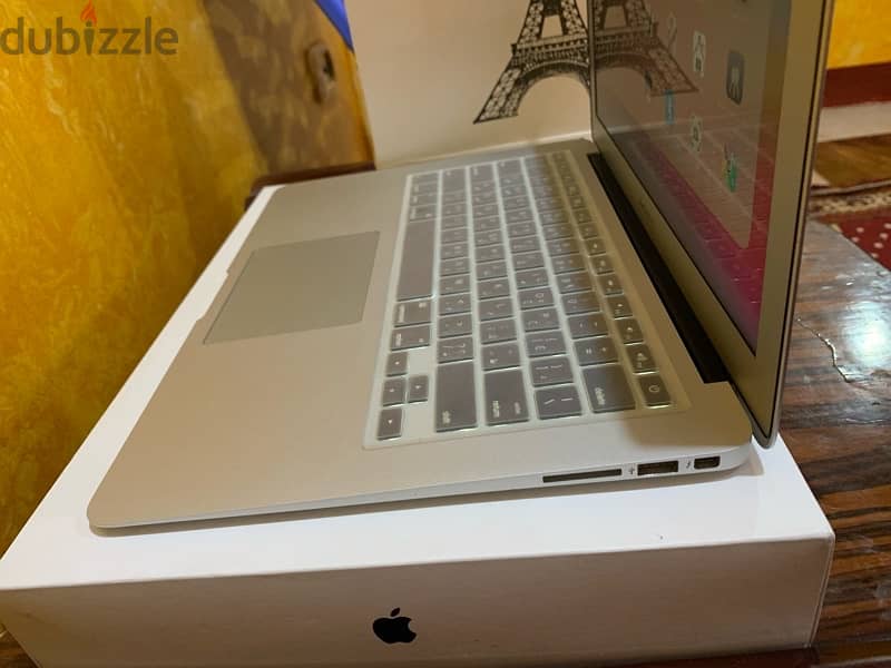 ‏Mac book Air 2015 استعمال خفيف مشترى من امريكا  وبجميع اغراضه 8