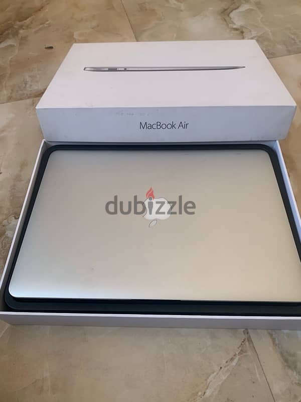 ‏Mac book Air 2015 استعمال خفيف مشترى من امريكا  وبجميع اغراضه 10