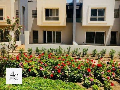 Town house 215m  for sale in Hyde Park  with down payment and installments, View Landscape. 3