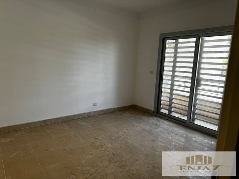 Apartment  B8, wide garden view, first resident, ground with no garden area ( 148 sq ) 3