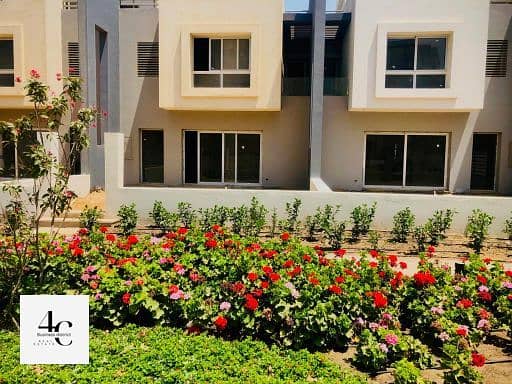 Town house 208m  for sale in Hyde Park  with down payment and installments, View Landscape. 2