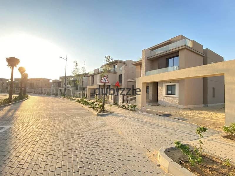 Luxurious villa for immediate delivery from SODIC in the most luxurious compound in Sheikh Zayed, with installments over 7 years 3