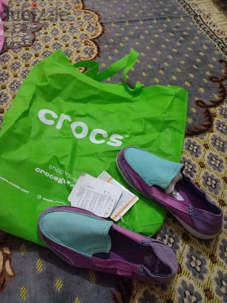 Crocs.  اورجينال ورار الامارات. 10