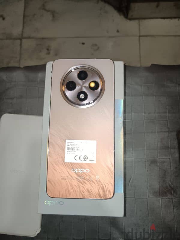 oppo Reno 12f 1