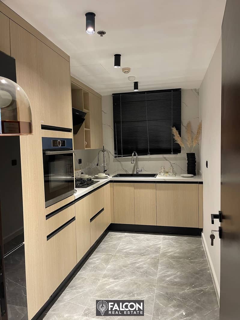 Hotel apartment, receipt near, fully finished, with Marriott hotel services, in a prime location on Al Thawra Street in Marriott Residences Compound 3