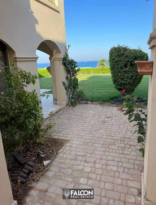 Chalet 140m with garden (ground + first) for sale "fully finished" with direct sea view in La Vista 6 Ain Sokhna 2