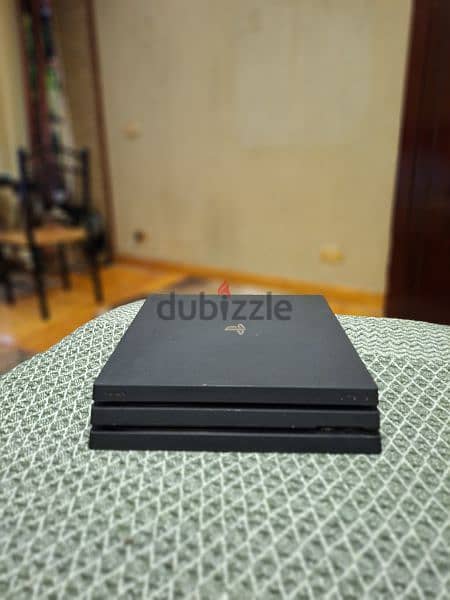 PlayStation 4 pro بلايستيشن  ٤ برو 1