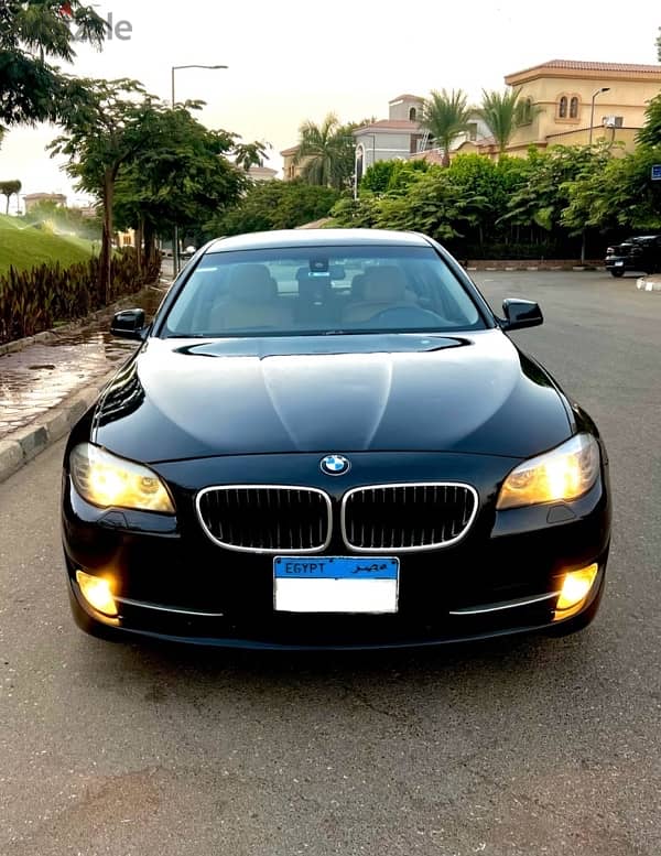 BMW 523 2012 1