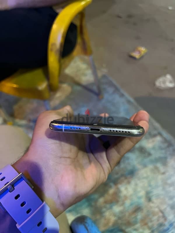 xs Max للبدل بأعلى 4