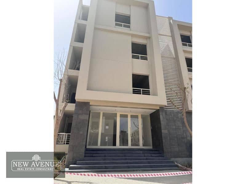 Apartment prime location in Water Way with installments 2