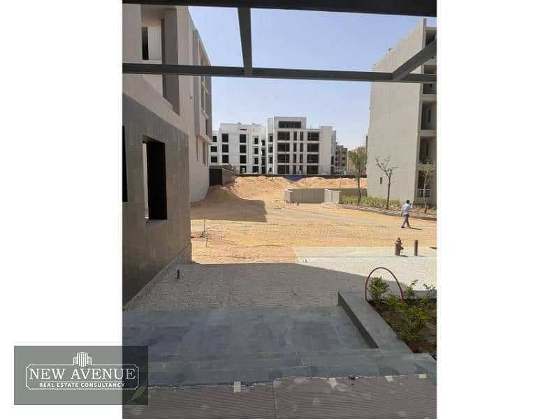 Apartment prime location in Water Way with installments 4