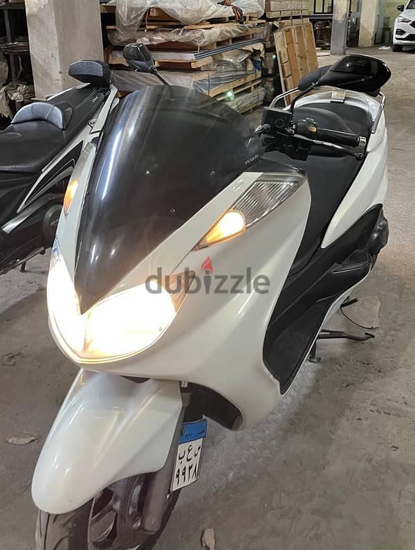 Yamaha majesty scooter 400 3