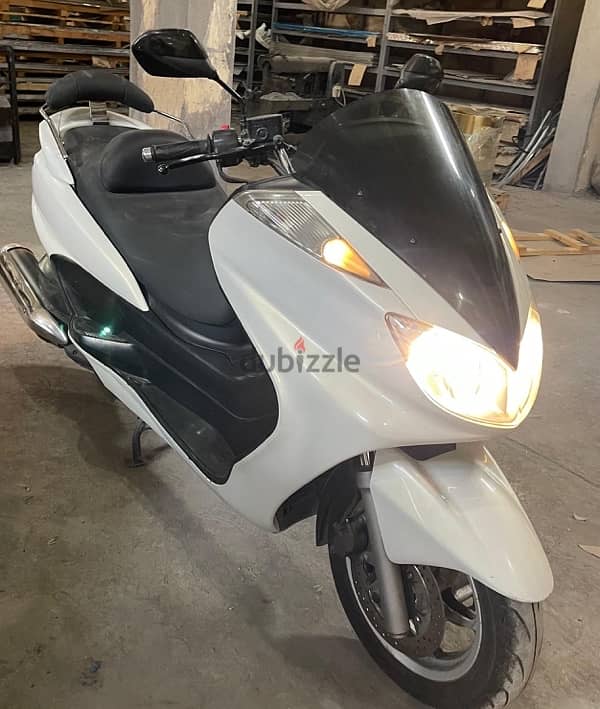 Yamaha majesty scooter 400 6