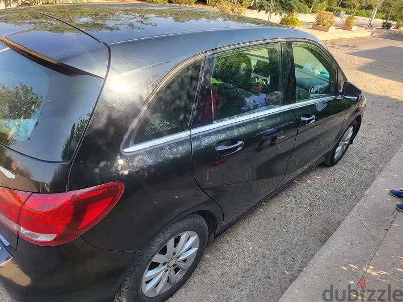 Mercedes-Benz B200 2016 3