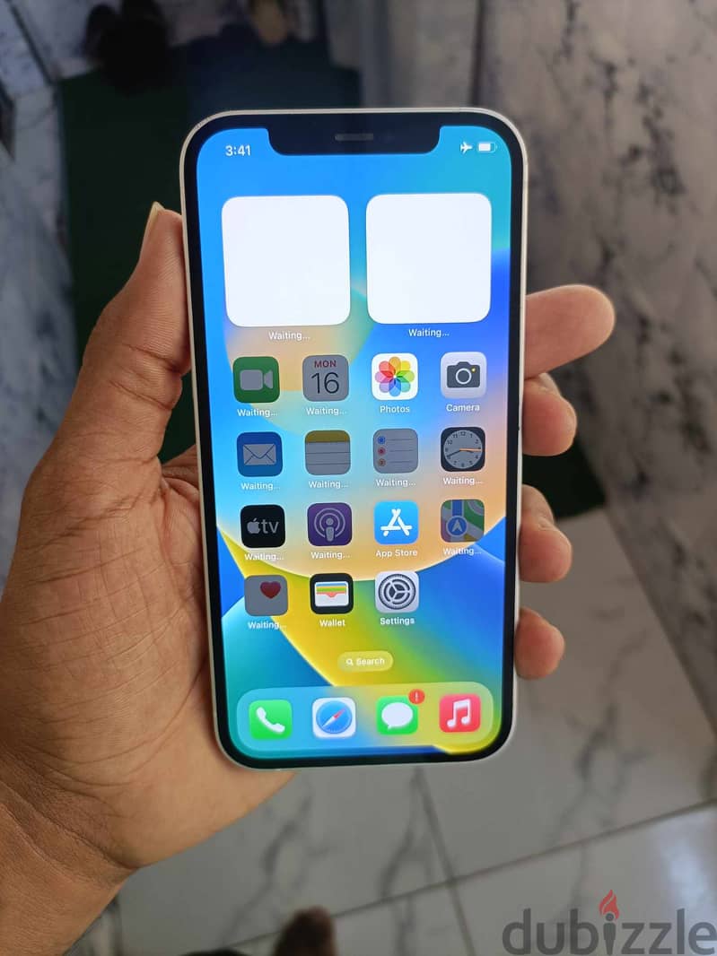 IPhone 12 64giga للبيع او البدل 2