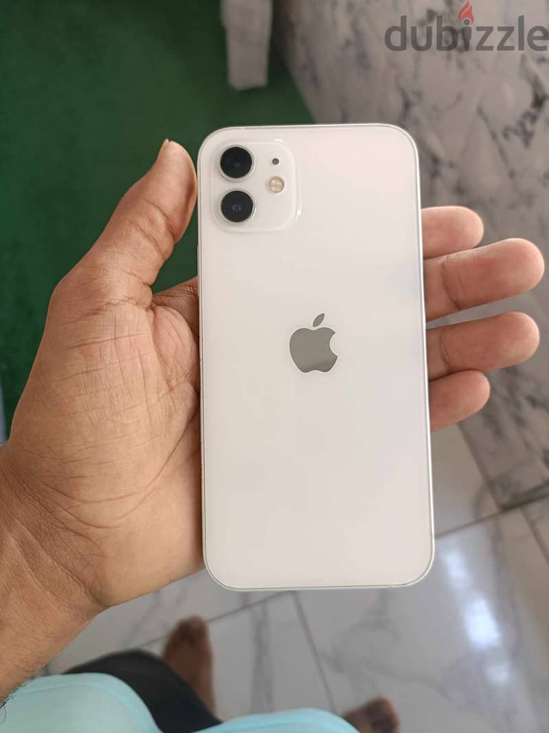 IPhone 12 64giga للبيع او البدل 3