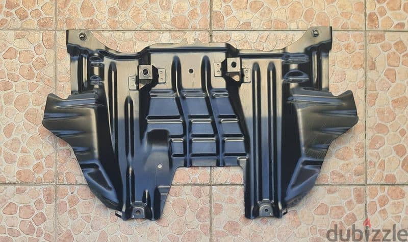 Front Bumper & Underbody Protection Toyota Fortuner قطع غيار مفكوكة من 9