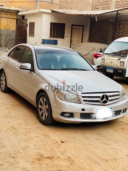 Mercedes-Benz C180 2009 معاقين 1