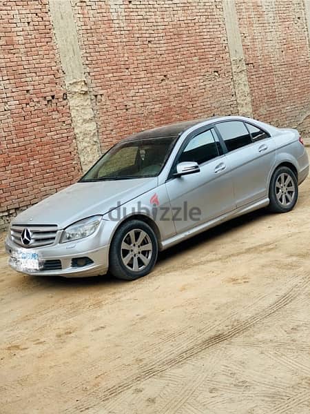 Mercedes-Benz C180 2009 معاقين 3