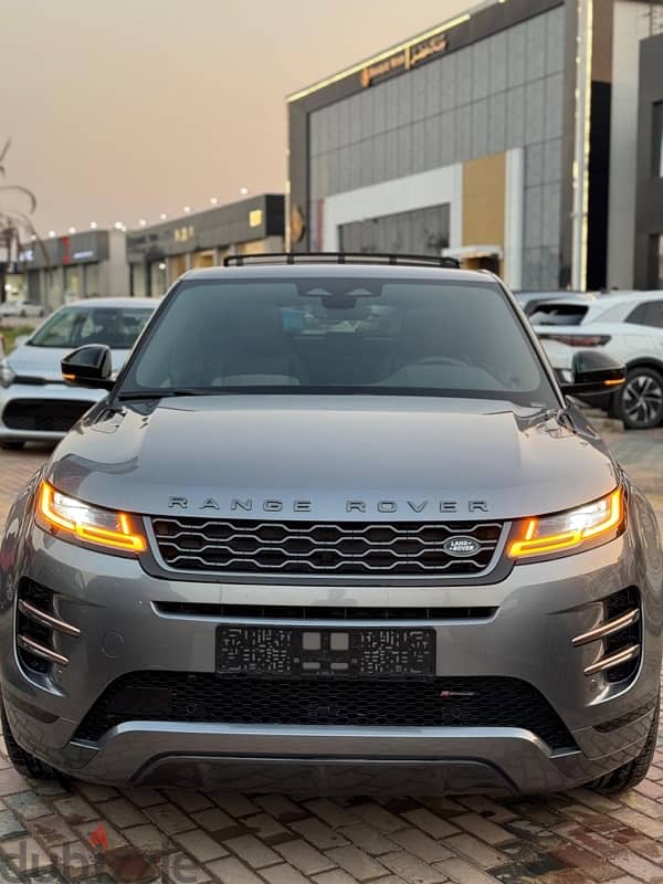 Land Rover Evoque 2023 1