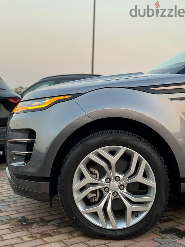 Land Rover Evoque 2023 4