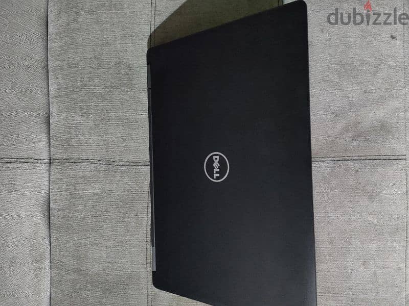 Dell i7 HQ جيل سابع كاش ٨ 4