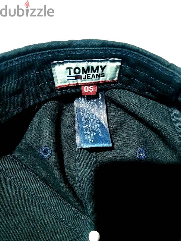 Tommy Hilfiger 4