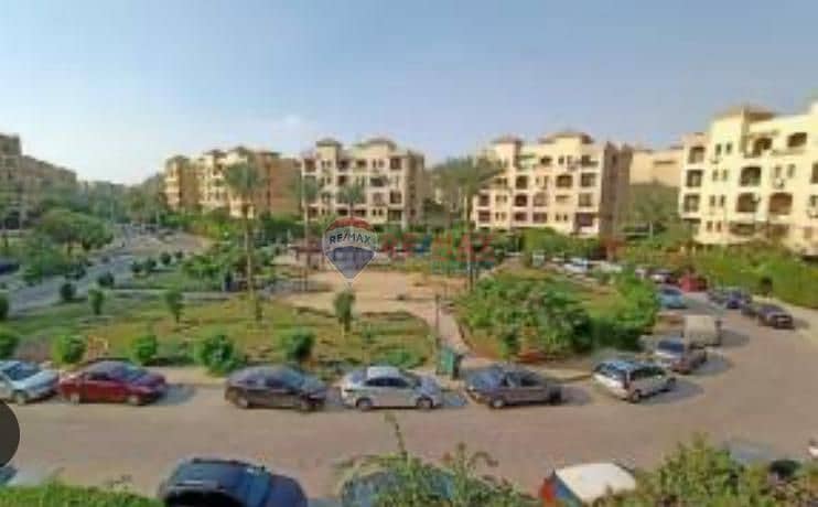 Ground Apartment for rent in hay elashgar infront of dream land & near mall of Egypt 7