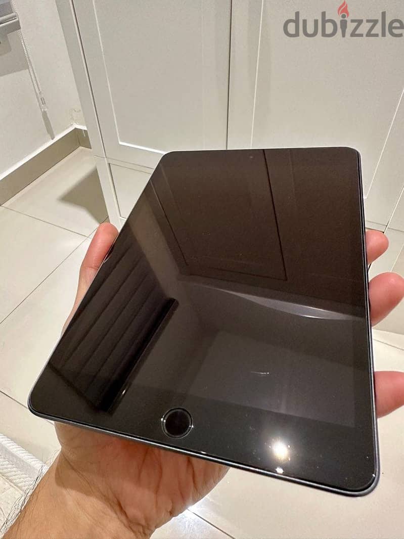 Ipad mini 5 2019 cellular  كسر زيرو يدعم شريحه 2