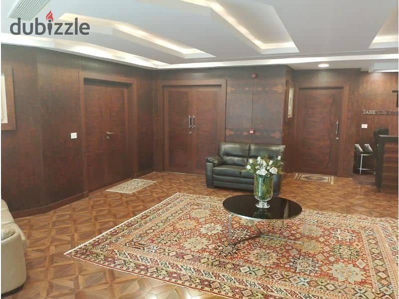 Administrative headquarters of 500 square meters for sale, furnished, suitable for large companies, the southern 90th, Fifth Settlement, New Cairo 1