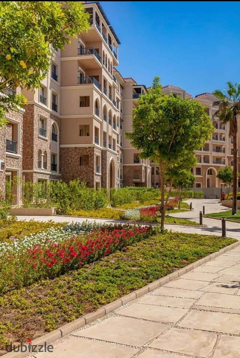 For sale, an apartment with immediate receipt, fully finished, in the heart of the Fifth Settlement, next to the AUC, in the 90 Avanue 9