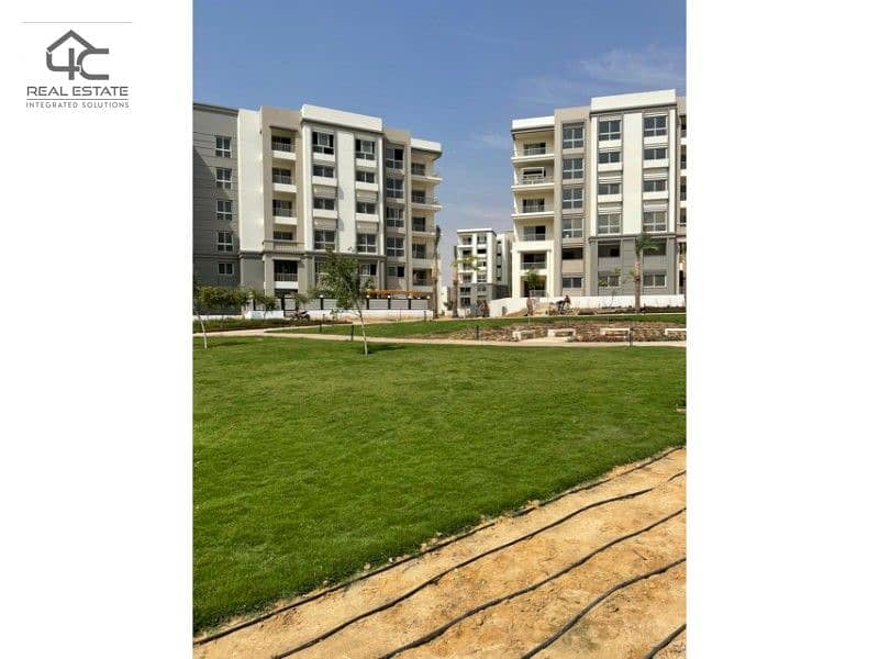 Apartment for sale in installments with the lowest down payment and the best installment system in a prime location in the heart of New Cairo 3