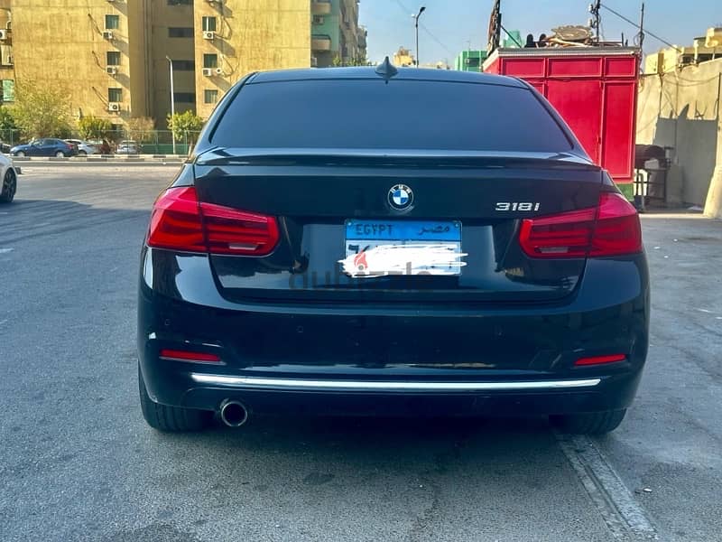 BMW 318 2018 1