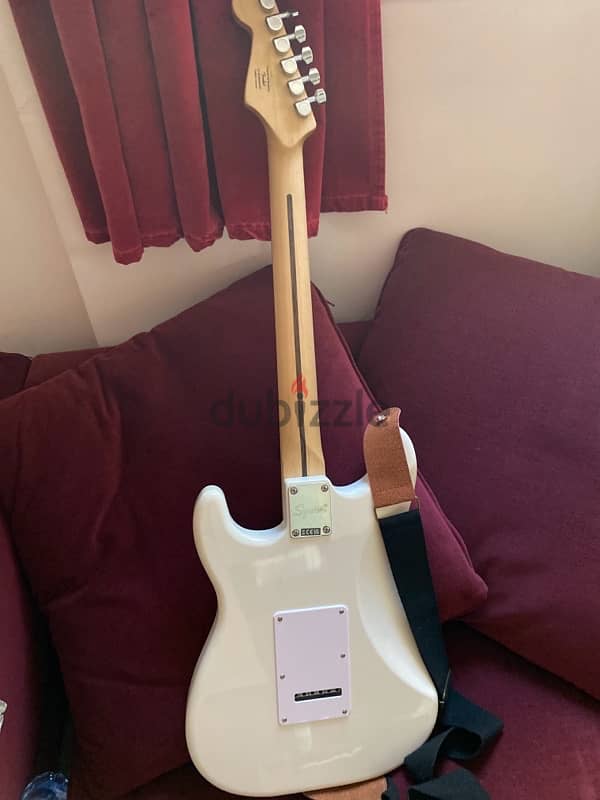 Squier Stratocaster by Fender 3