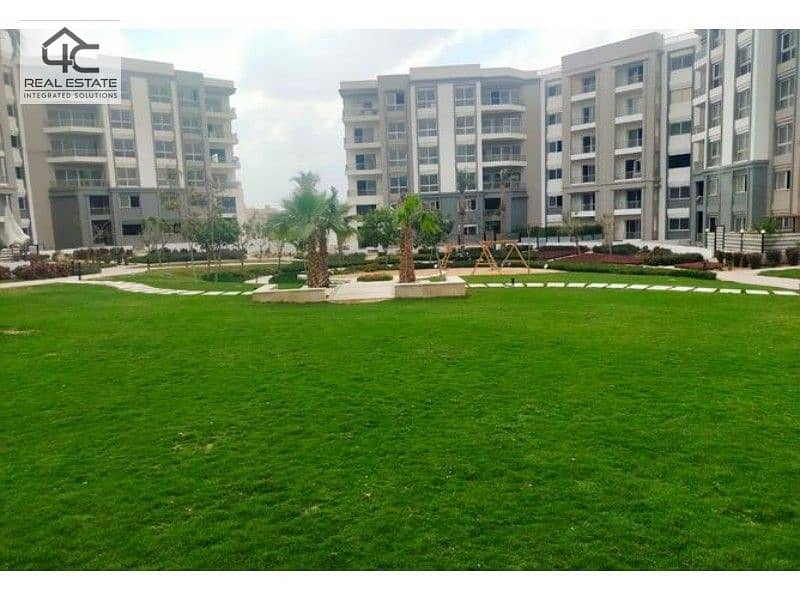 Apartment for sale at the old price for quick sale and in installments the view is open to the largest landscape area,price including maintenance 2