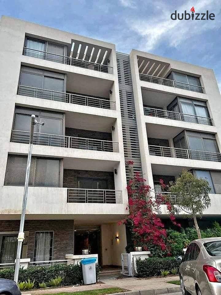 Apartment for sale in a distinctiv compound in the settlement 1