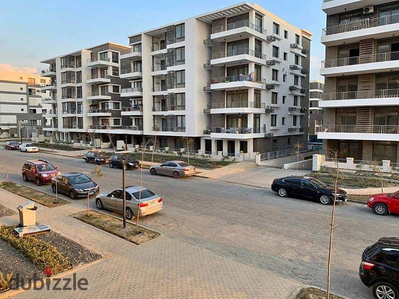 Apartment for sale in a distinctiv compound in the settlement 8