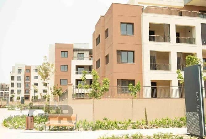 Ready to move town house villa for sale 258m with installments in District 5 New Cairo 4