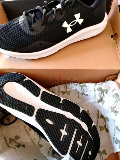 Under Armour running shoes - original from Dubai