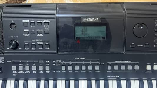 YAMAHA