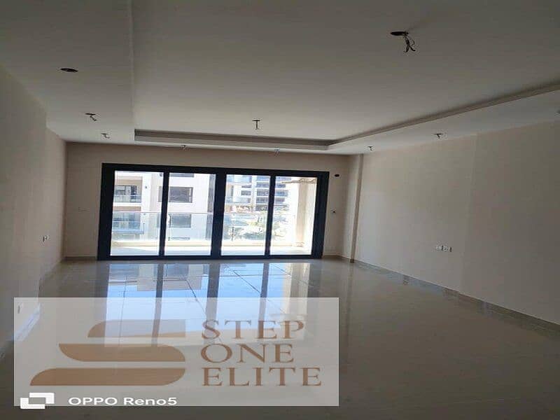 Receive immediately a 140-meter apartment with ultra-super-lux finishing in the Address East Compound, Fifth Settlement 1